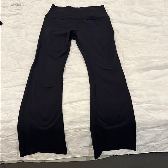 Alo Yoga Airbrush Flare Legging/Yoga Pant - Picture 1 of 4